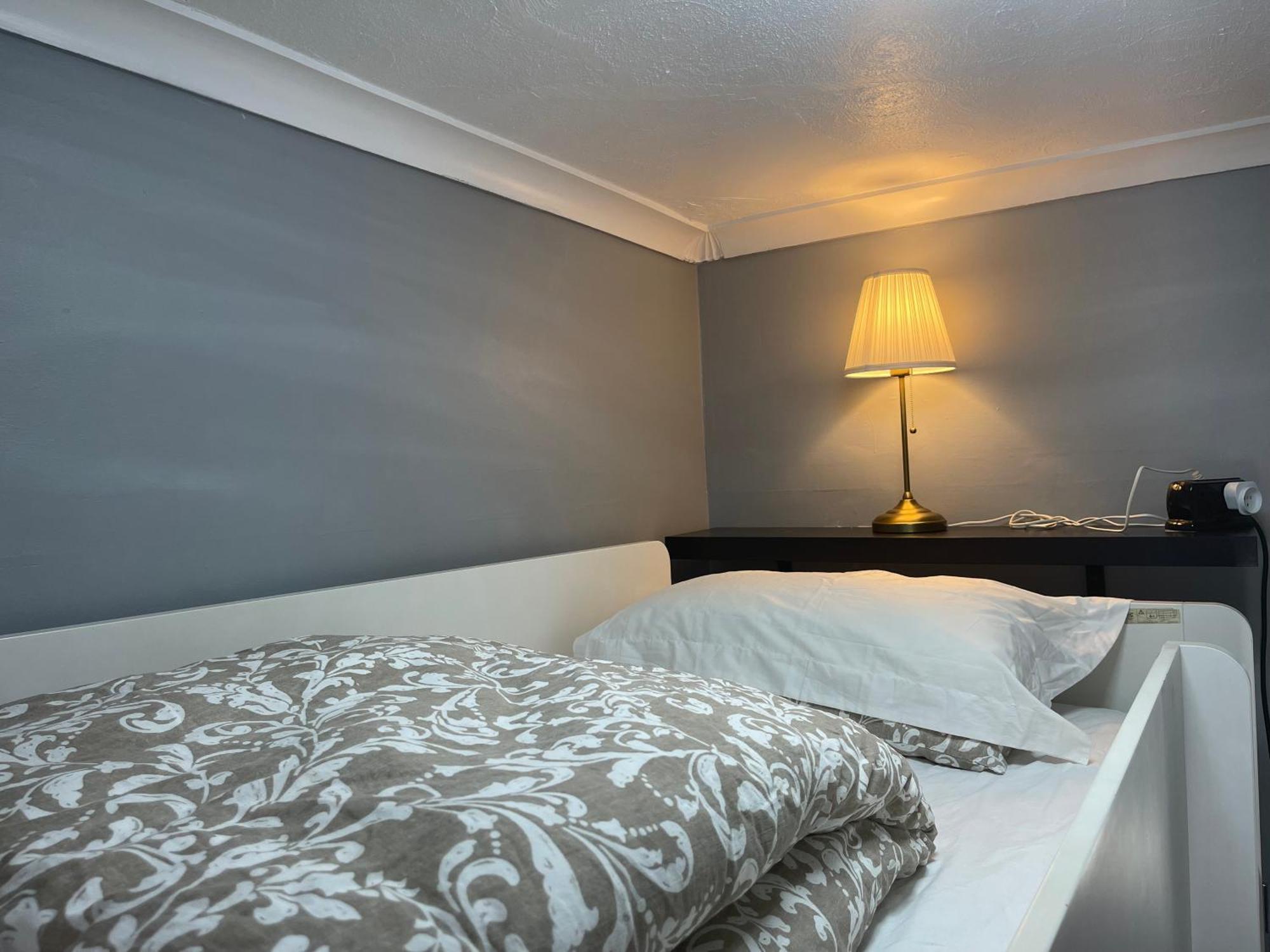 Walpole House Homestay London